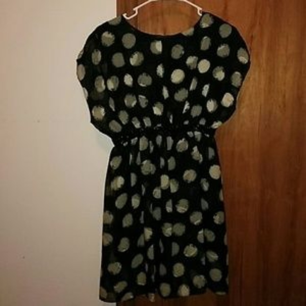 Sleeveless dress